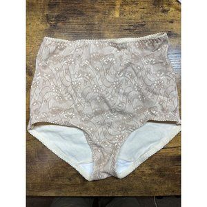 Bali Women's Beige Panty 8037 Size Large‎ NWOT